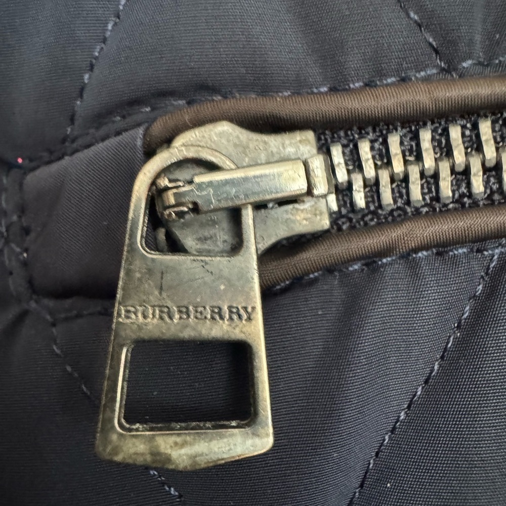 Authentic Burberry Quilted Barn Jacket - Picture 5 of 17